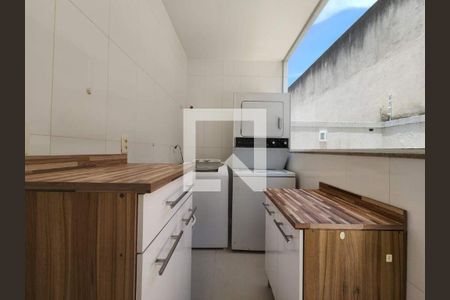 Casa à venda com 2 quartos, 300m² em Recreio dos Bandeirantes, Rio de Janeiro
