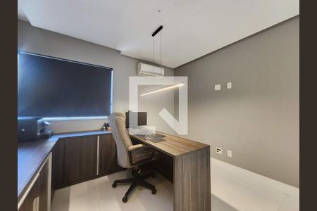 Casa à venda com 2 quartos, 300m² em Recreio dos Bandeirantes, Rio de Janeiro