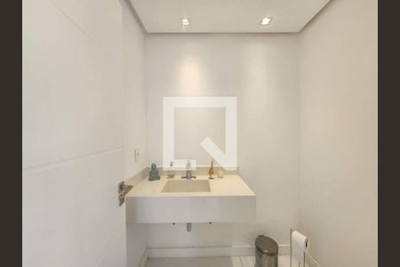 Casa à venda com 2 quartos, 300m² em Recreio dos Bandeirantes, Rio de Janeiro