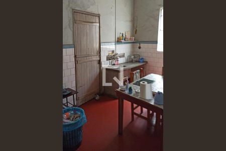 Casa à venda com 4 quartos, 200m² em Cambuci, São Paulo