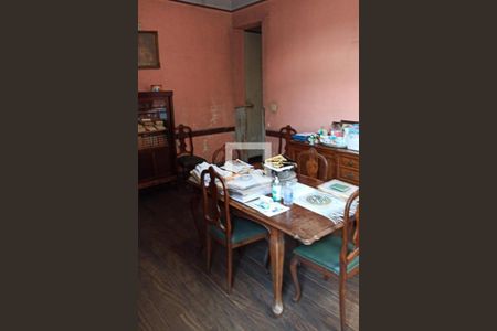 Casa à venda com 4 quartos, 200m² em Cambuci, São Paulo