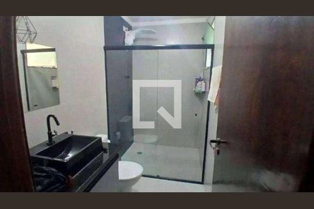 Casa à venda com 6 quartos, 179m² em Vila Lucinda, Santo André