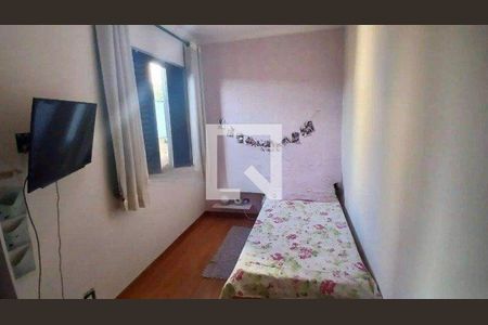 Casa à venda com 6 quartos, 179m² em Vila Lucinda, Santo André