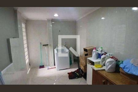 Casa à venda com 6 quartos, 179m² em Vila Lucinda, Santo André