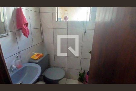 Casa à venda com 6 quartos, 179m² em Vila Lucinda, Santo André