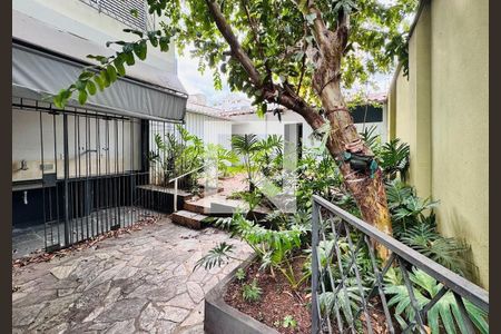 Casa à venda com 4 quartos, 251m² em Prado, Belo Horizonte