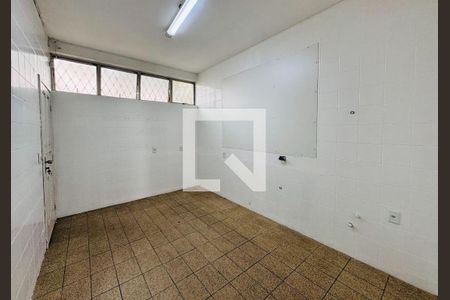 Casa à venda com 4 quartos, 251m² em Prado, Belo Horizonte