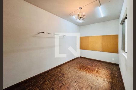 Casa à venda com 4 quartos, 251m² em Prado, Belo Horizonte