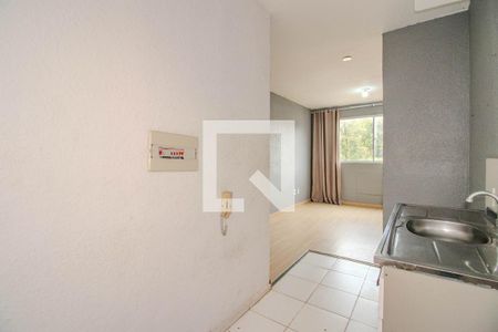 Cozinha e Área de Serviço de apartamento à venda com 2 quartos, 40m² em Mário Quintana, Porto Alegre