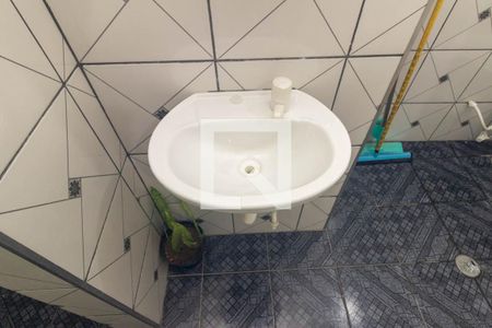 Banheiro de kitnet/studio à venda com 1 quarto, 23m² em República, São Paulo