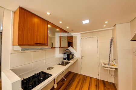 Sala/Cozinha de apartamento para alugar com 2 quartos, 32m² em Vila Ema, São Paulo