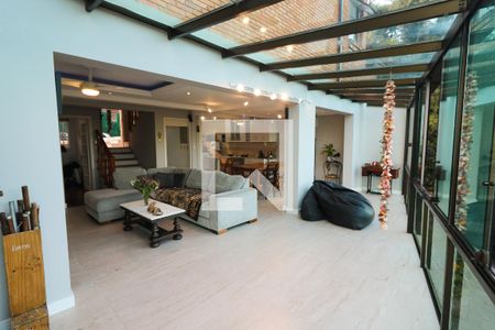 Sala 1 de casa de condomínio à venda com 3 quartos, 222m² em Vila Conceição, Porto Alegre