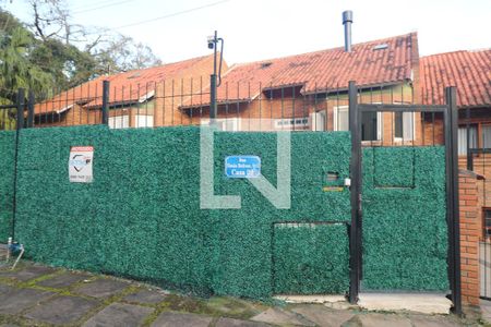 Fachada de casa de condomínio à venda com 3 quartos, 222m² em Vila Conceição, Porto Alegre