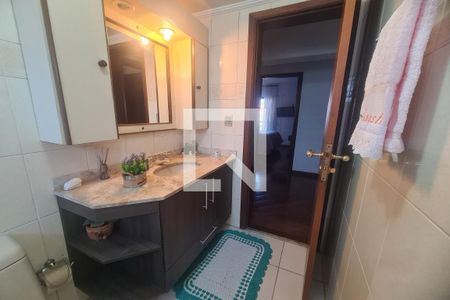 Banheiro Social de apartamento para alugar com 3 quartos, 134m² em Jardim Avelino, São Paulo