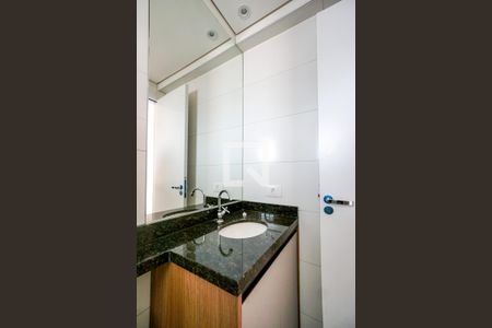 Banheiro de kitnet/studio para alugar com 1 quarto, 26m² em Tatuapé, São Paulo