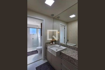 Banheiro de apartamento à venda com 4 quartos, 110m² em Jk, Contagem