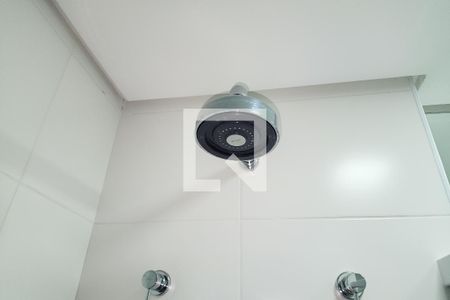Banheiro  de apartamento à venda com 2 quartos, 57m² em Vila Euro, São Bernardo do Campo