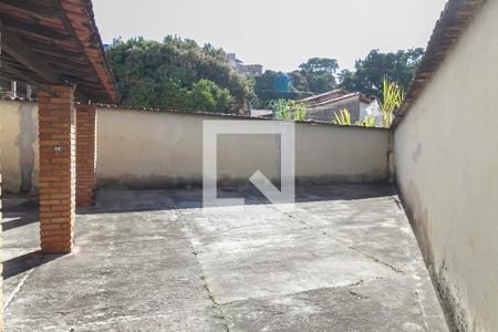 Casa 2 - Quintal de casa à venda com 4 quartos, 319m² em Vila Ermelinda, Belo Horizonte