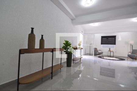 Hall de entrada de apartamento para alugar com 2 quartos, 44m² em Vila Gustavo, São Paulo