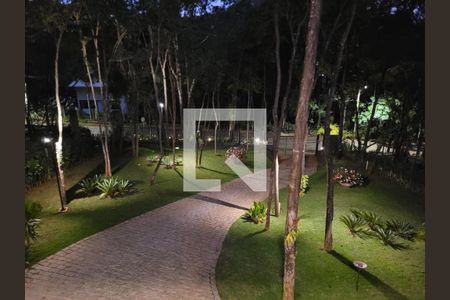 Jardim iluminado de casa à venda com 3 quartos, 465m² em Aguas Claras, Brumadinho