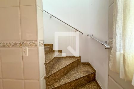 Corredor de casa para alugar com 3 quartos, 230m² em Vila Santa Rita de Cassia, São Bernardo do Campo