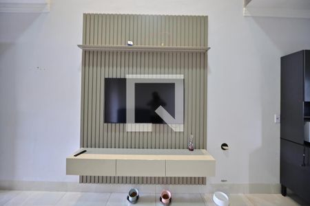 Casa para alugar com 2 quartos, 82m² em Jardim Marques de Abreu, Goiânia