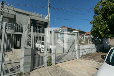Fachada  de casa à venda com 3 quartos, 350m² em Jardim Itu, Porto Alegre