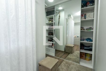 Quarto 1 de casa à venda com 3 quartos, 350m² em Jardim Itu, Porto Alegre