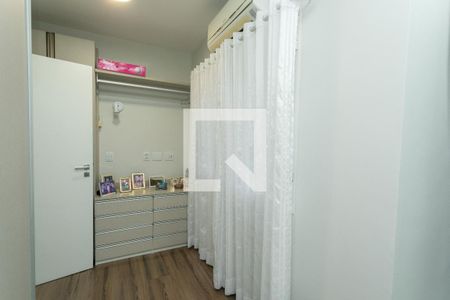 Quarto 1 de casa à venda com 3 quartos, 350m² em Jardim Itu, Porto Alegre