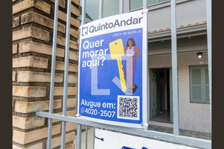 Plaquinha de casa à venda com 3 quartos, 215m² em Hípica, Porto Alegre