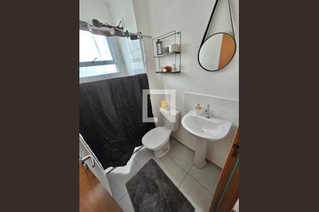 Banheiro de apartamento à venda com 2 quartos, 41m² em Jardim Esmeraldina, Campinas
