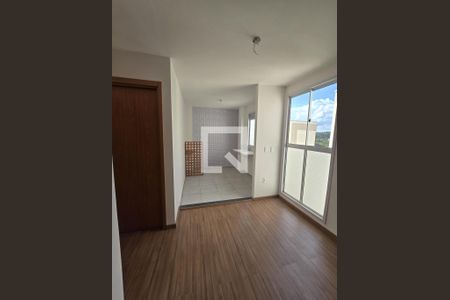 Sala de apartamento para alugar com 2 quartos, 41m² em Jardim Esmeraldina, Campinas