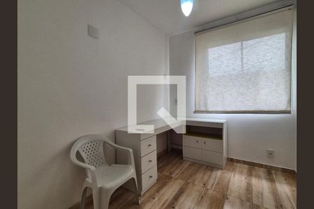 Quarto de casa de condomínio à venda com 3 quartos, 85m² em Vargem Pequena, Rio de Janeiro