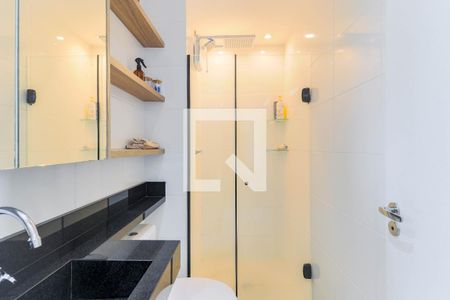 Banheiro Social de apartamento à venda com 2 quartos, 34m² em Santo Amaro, São Paulo