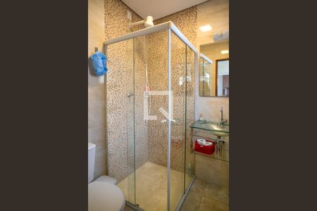 Banheiro de Serviço de casa à venda com 2 quartos, 180m² em Sacoma, São Paulo