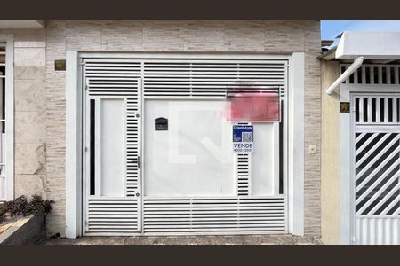 Fachada de casa à venda com 2 quartos, 180m² em Sacoma, São Paulo