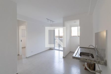 Sala e Cozinha de apartamento para alugar com 2 quartos, 38m² em Itaquera, São Paulo