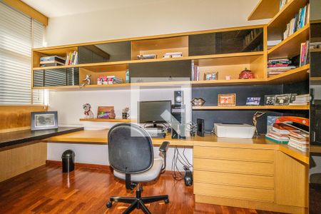 Quarto 2 de apartamento à venda com 3 quartos, 130m² em Centro, Belo Horizonte
