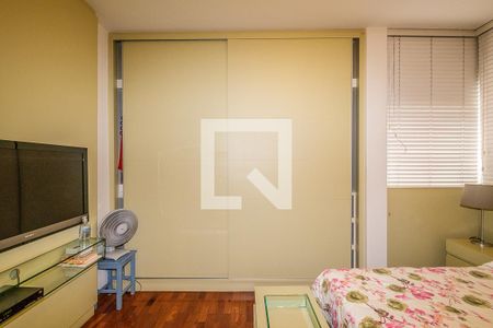 Quarto 1 de apartamento à venda com 3 quartos, 130m² em Centro, Belo Horizonte