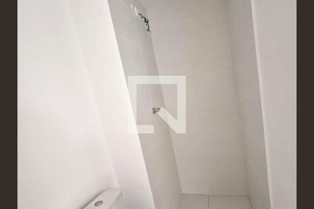 Banheiro de apartamento para alugar com 2 quartos, 32m² em Parque Novo Mundo, Guarulhos