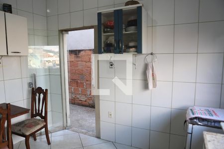Cozinha de casa à venda com 2 quartos, 200m² em  Jardim Laguna, Contagem