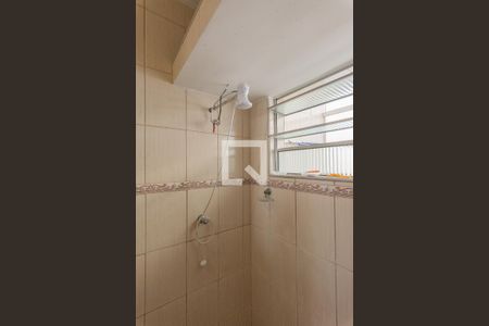 Banheiro Social de apartamento à venda com 2 quartos, 70m² em Vila Lidia, Campinas