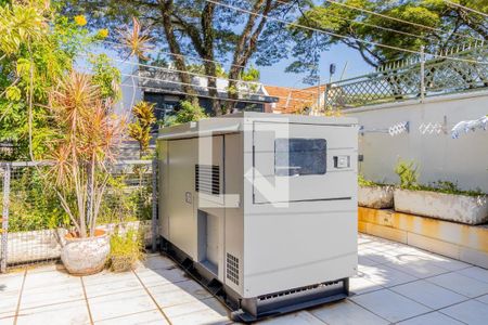 Casa à venda com 5 quartos, 572m² em Jardim Luzitania, São Paulo