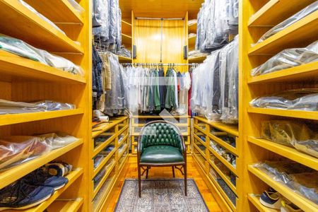 Casa à venda com 5 quartos, 572m² em Jardim Luzitania, São Paulo