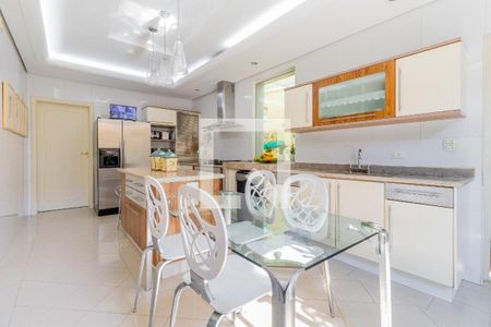 Casa à venda com 5 quartos, 572m² em Jardim Luzitania, São Paulo