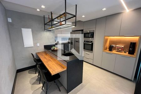 Apartamento à venda com 4 quartos, 212m² em Jardim Guanabara, Rio de Janeiro