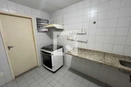 Apartamento para alugar com 4 quartos, 212m² em Jardim Guanabara, Rio de Janeiro