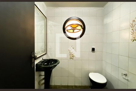 Lavabo  de casa para alugar com 3 quartos, 280m² em Parque Paineiras, São Paulo