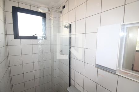 Banheiro de kitnet/studio para alugar com 1 quarto, 40m² em Santana, São Paulo