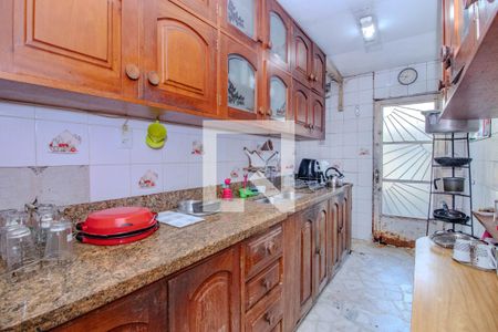Cozinha de casa para alugar com 3 quartos, 190m² em Boa Vista, Porto Alegre